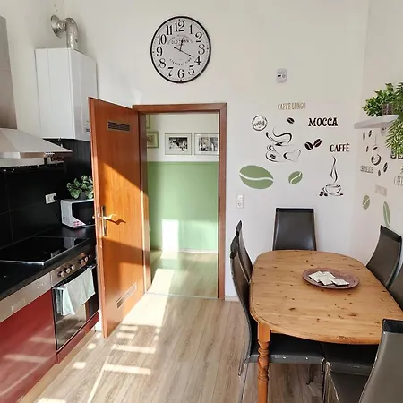 Daire Elena Flat Orchidee Zentrum *