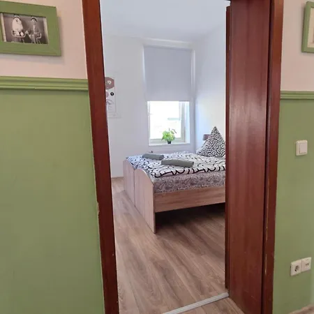 Elena Flat Orchidee Zentrum Apartment *