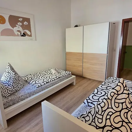Apartment Elena Flat Orchidee Zentrum *