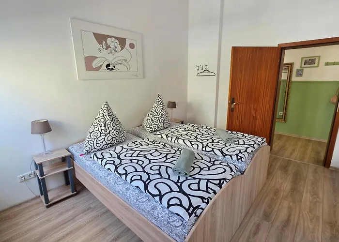 Elena Flat Orchidee Zentrum Duisburg